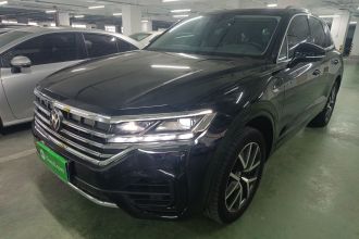 大众 途锐 2022款 3.0TSI 锐享版 经典运动套装