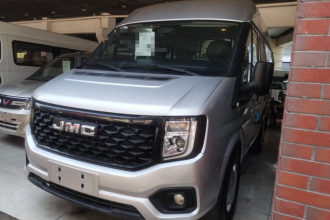 江铃福顺 2023款 2.0T 手动短轴中顶商运型多功能乘用车6座