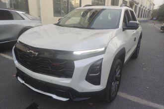 雪佛兰 探界者Plus 2024款 102km RS 至臻版