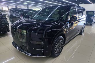 极氪009 2024款 七座过道版 108kWh