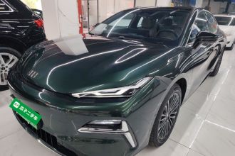 吉利银河 银河星耀8 2025款 130km EM-i 尊享版