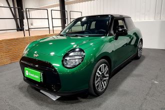 电动MINI COOPER 2024款 456km COOPER E 经典派
