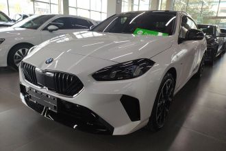 宝马2系 2025款 225L M运动曜夜套装