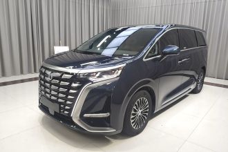 腾势D9 2022款 DM-i 970 四驱旗舰型