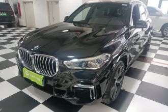 宝马X5 2022款 改款 xDrive 40Li M运动套装