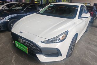 名爵 MG5 2023款 180DVVT CVT风尚版
