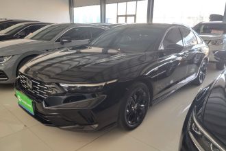 本田 雅阁 2025款 运动系列 260TURBO 豪华版