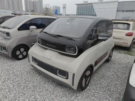 宝骏KiWi EV 2021款 艺术家 磷酸铁锂