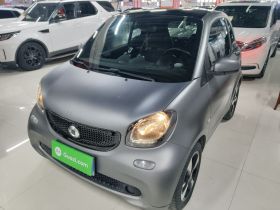 smart fortwo 2018款 1.0L 52千瓦硬顶激情版 国V