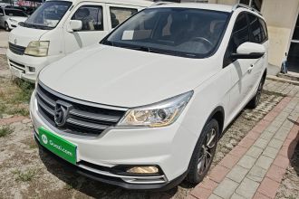 宝骏730 2021款 1.5L 手动时尚型 7座