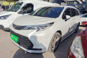 丰田 赛那SIENNA 2024款 2.5L混动 舒适版