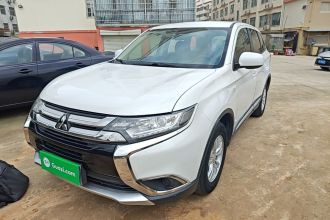 三菱 欧蓝德 2016款 2.0L 两驱风尚版 5座
