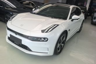 极氪001 2022款 长续航双电机 WE版