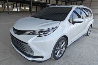 丰田 赛那SIENNA 2023款 2.5L混动 铂金版