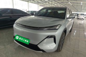 吉利银河 银河星舰7 EM-i 2025款 120km 领航版