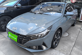 现代 伊兰特 2021款 1.5L CVT LUX尊贵版
