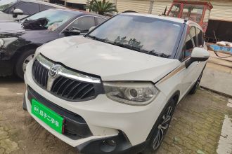 中华V3 2015款 1.5T 自动旗舰型