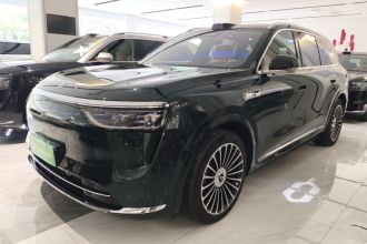 鸿蒙智行 问界M8 2025款 增程 Ultra版 53.4kWh 6座版 (192线激光雷达）