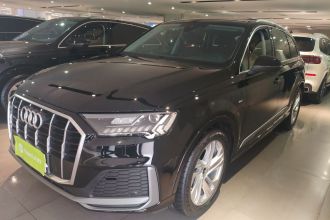 奥迪Q7 2023款 45 TFSI quattro S line运动型