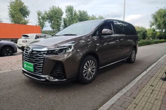 别克GL8 2023款 陆上公务舱 652T 豪华型