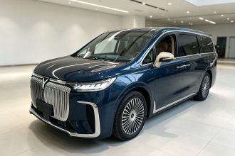 岚图汽车 岚图梦想家 2025款 PHEV 四驱卓越鲲鹏版