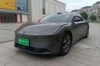 领克Z10 2024款 95kWh 806km后驱智驾Max