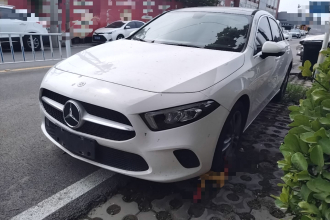 奔驰A级 2019款 A 200 L