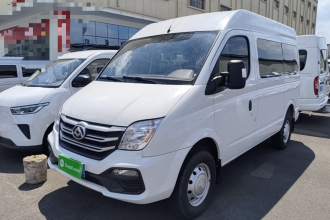 上汽大通MAXUS 新途V80 2023款 2.0T 手动经典傲运通短轴中顶5/6座
