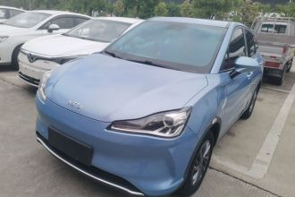 哪吒汽车 哪吒V 2022款 潮 300 Lite 磷酸铁锂