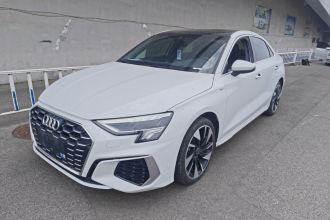 奥迪A3 2023款 改款 A3L Limousine 35 TFSI 时尚运动型