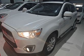 三菱 劲炫ASX 2013款 2.0L CVT两驱精英版