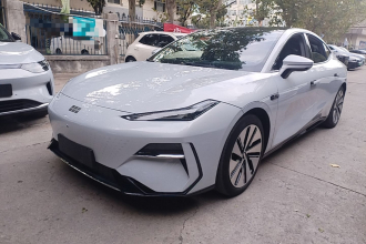 吉利银河 银河E8 2024款 665km 后驱星舰 远航版