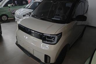 五菱汽车 宏光MINIEV 2022款 GAMEBOY 200km 玩咖款 磷酸铁锂