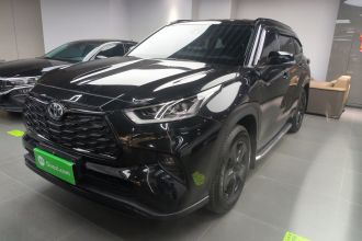 丰田 汉兰达 2024款 2.5L智能电混双擎两驱精英版 5座