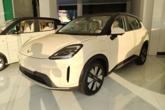 五菱汽车 缤果S 2025款 325km 尊享款