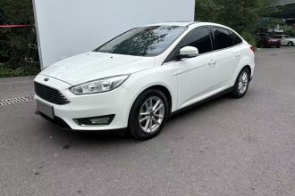 福特 福克斯 2017款 三厢 EcoBoost 180 自动精英型