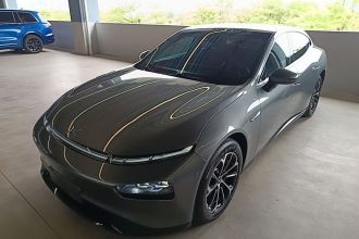 小鹏P7 2020款 后驱长续航智行版