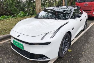 领克10 EM-P 2025款 120四驱Ultra H5