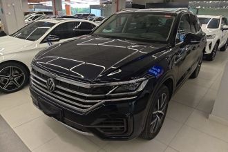 大众 途锐 2021款 3.0TSI 锐享版 经典运动套装