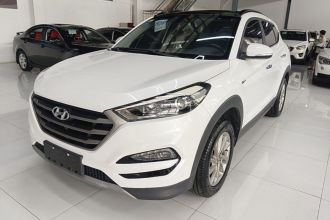 现代 途胜 2015款 1.6T 双离合两驱智能型