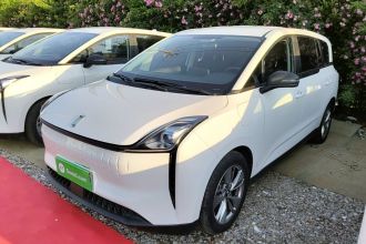 奔腾NAT 2023款 PRO 舒享出行版 425km