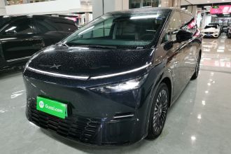 小鹏X9 2025款 纯电 740超长续航 Max