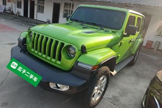 Jeep 牧马人 2019款 2.0T Sahara 四门版 国VI