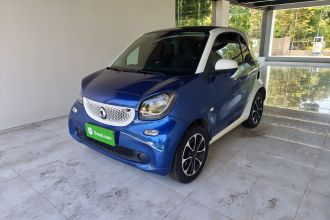 smart fortwo 2015款 1.0L 52千瓦硬顶激情版
