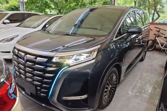腾势D9 2022款 DM-i 970 四驱尊荣型
