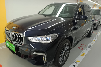 宝马X5 2022款 改款 xDrive 30Li 尊享型M运动套装