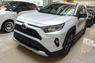丰田 RAV4荣放 2022款 2.0L CVT四驱风尚Plus版