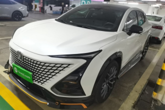 长安UNI-T 2022款 1.5T 尊贵型