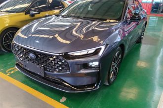福特 蒙迪欧 2022款 改款 EcoBoost 245 ST-Line