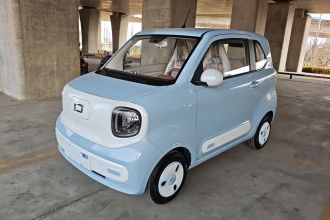 奔腾小马 2026款 222km 炫彩马